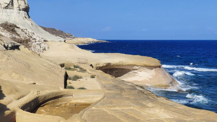 Zlata mepi odprava na Gozo - obala za morjem