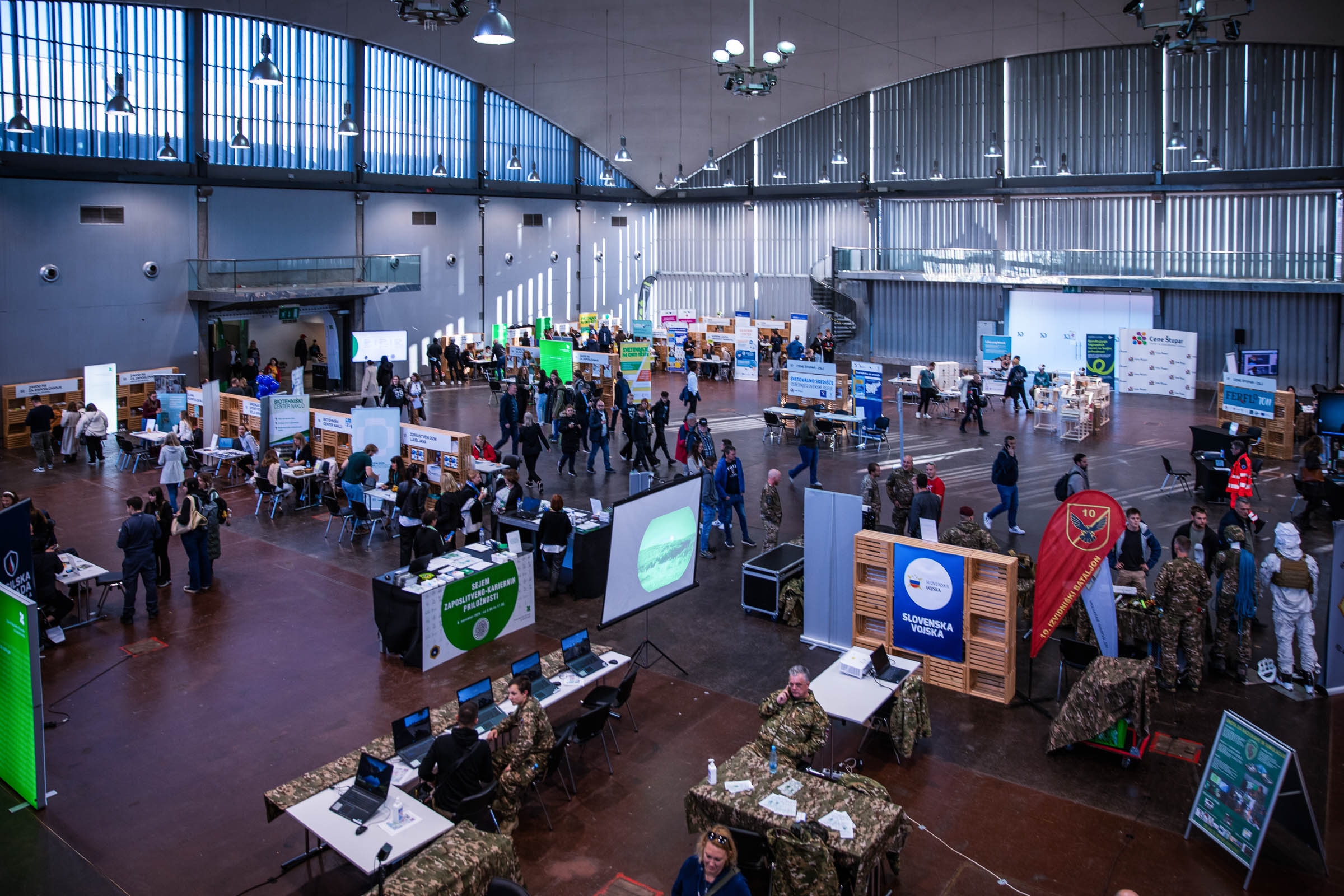 sejem-karireno-zaposlitvenih-priloznosti